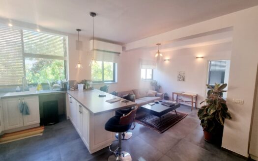 Appartement rénové dans la rue Lincoln